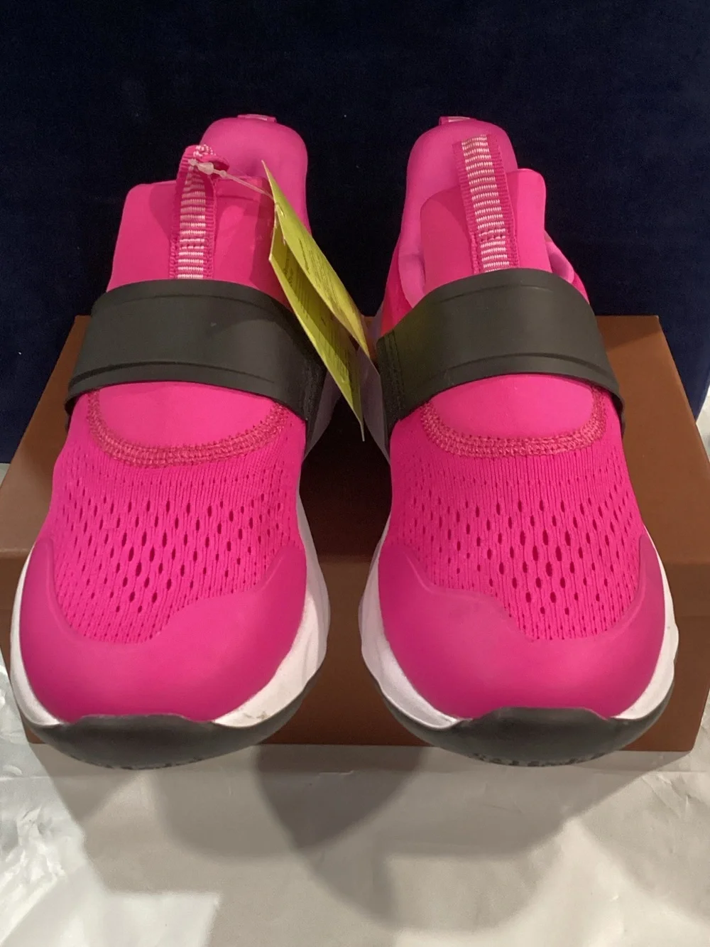 All in Motion Dillon Big Kids Size 5 Pink Slip On Athletic Sneakers New NWOB